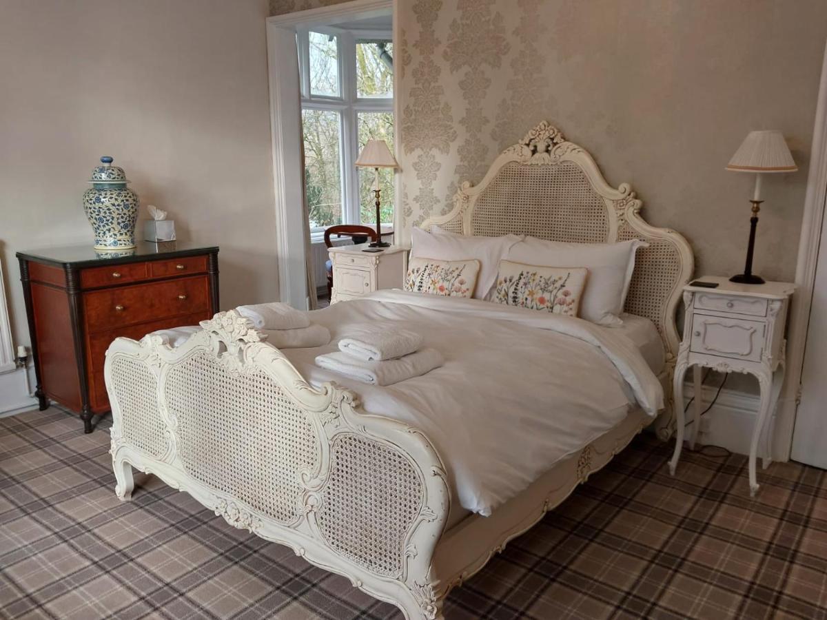 Ambleside Manor - Vegetarian B&B Dış mekan fotoğraf